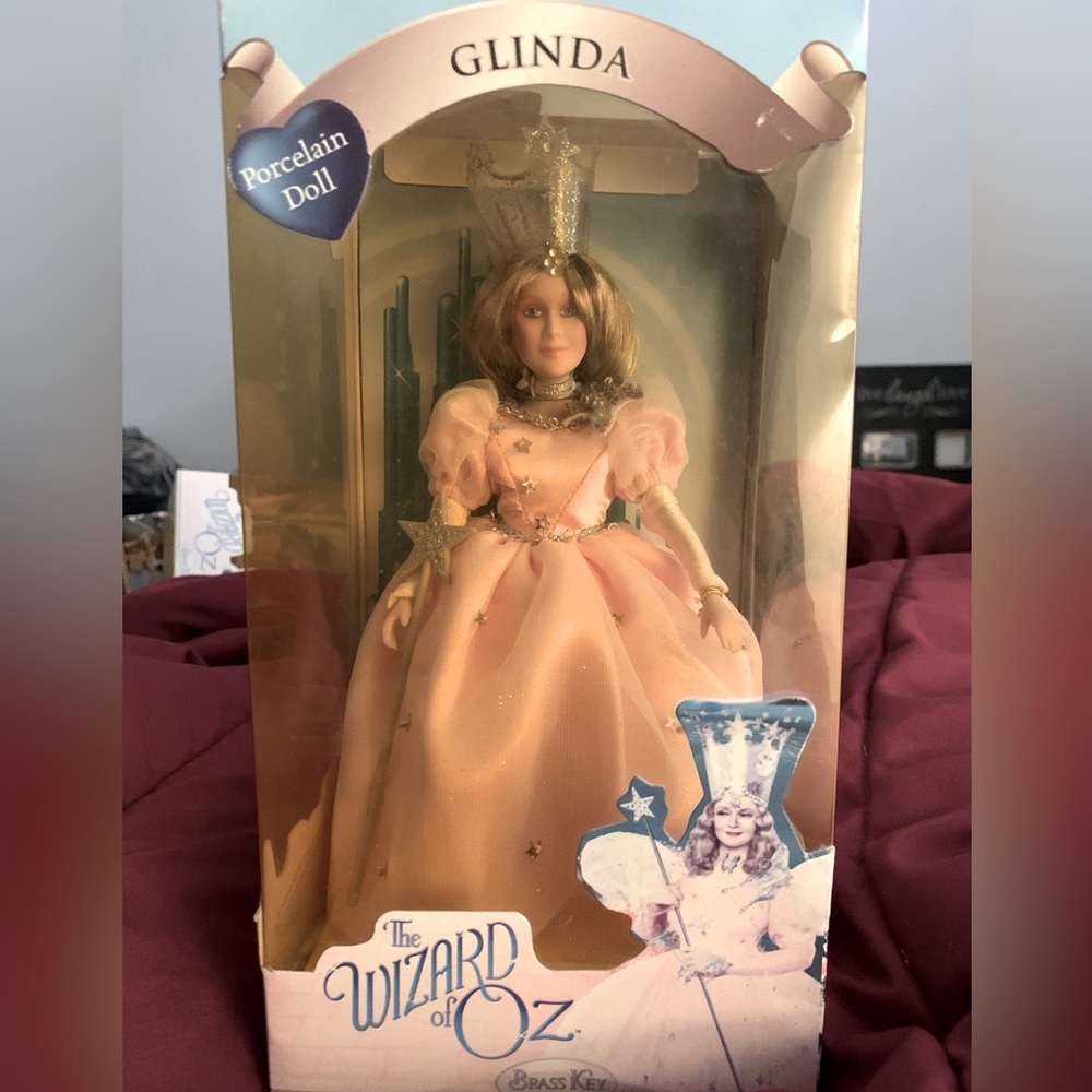 Glinda the wizard of oz